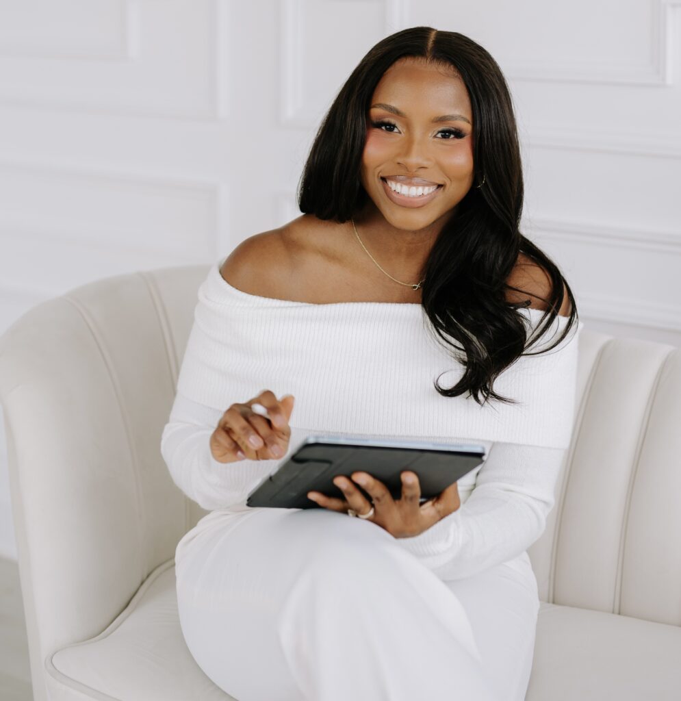 Benslyne Avril, Bilingual Registered Psychotherapist at Therapy with Empathy in Westboro & Ottawa. Virtually Across Ontario